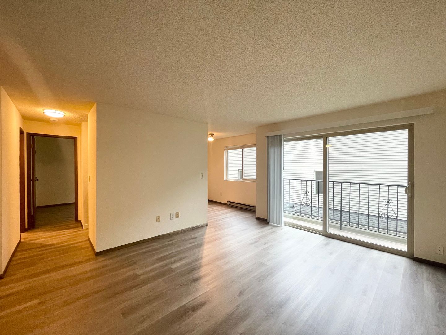 Seattle Apartment: 1207 NW 92nd St