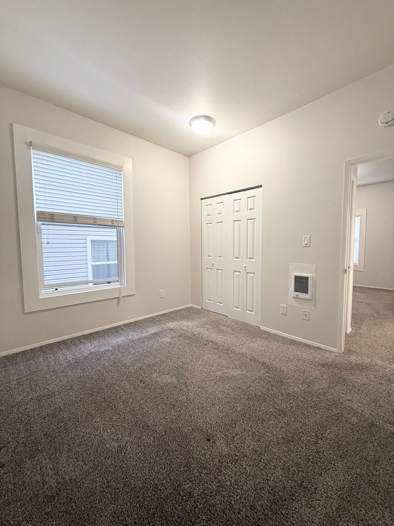 Seattle Apartment: 1420 Boylston Ave