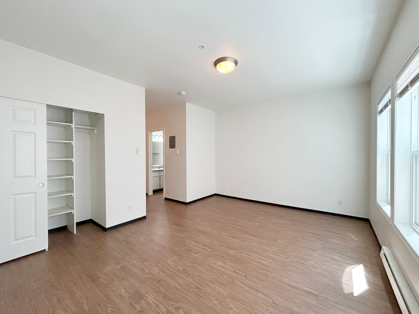 Seattle Apartment: 709 E Pike St