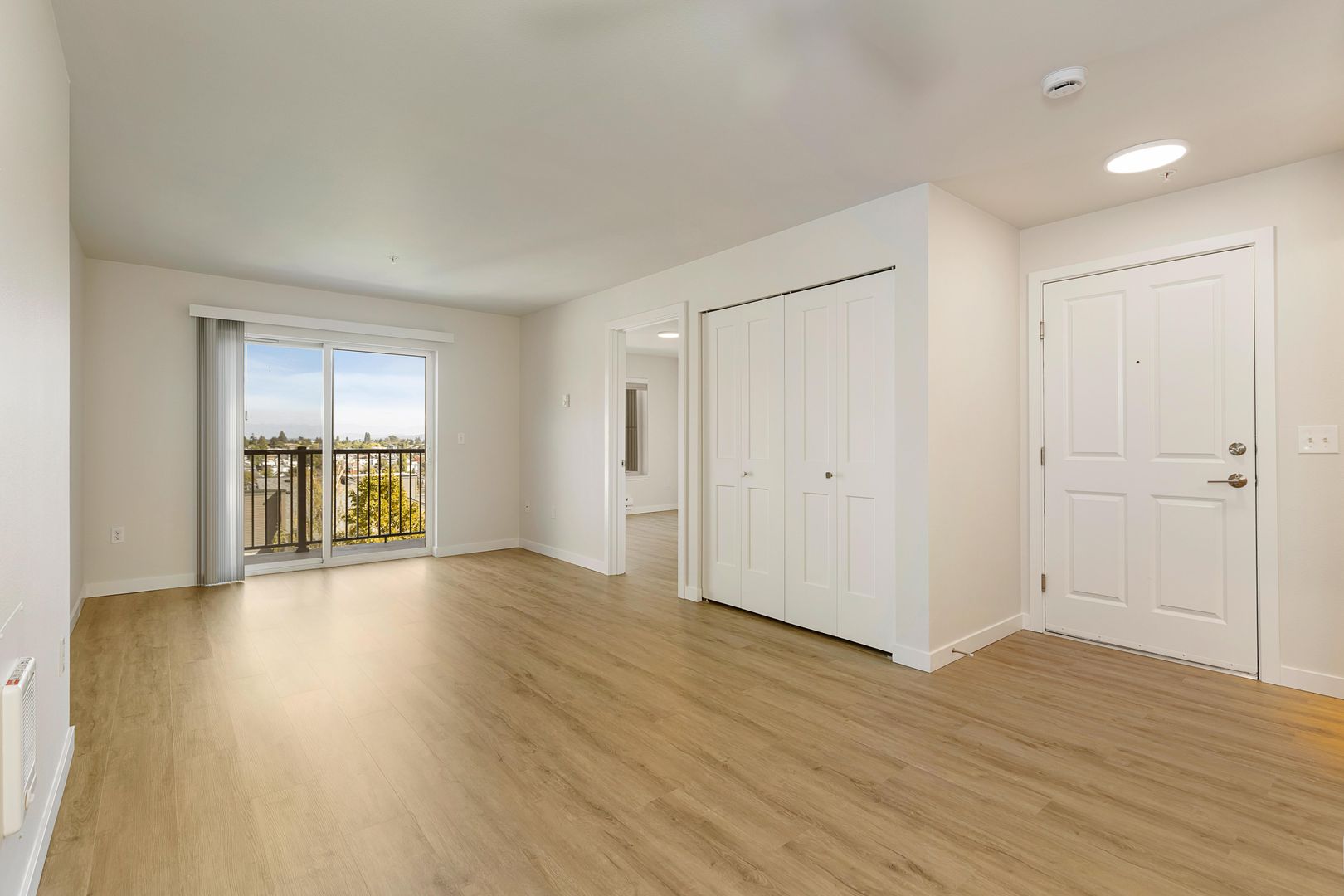 Seattle Apartment: 303 10th Ave
