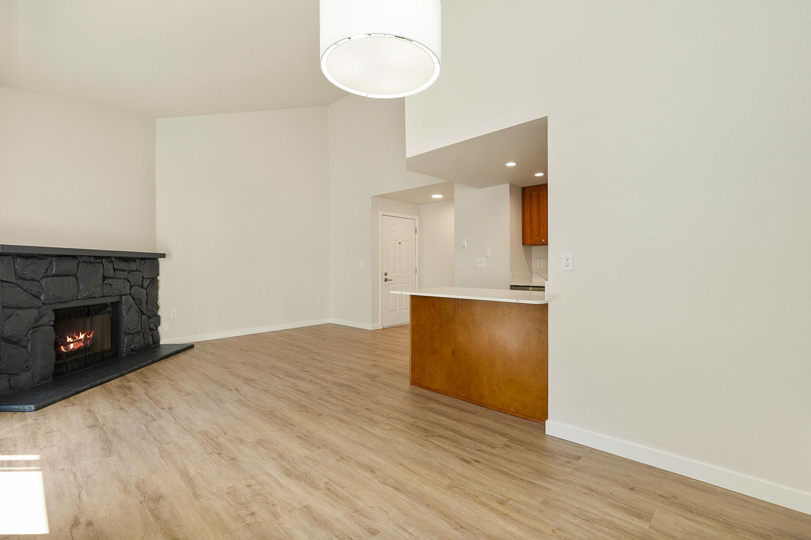Bellevue Apartment: 1830 108th Ave SE