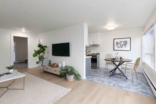Newly Renovated One Bedroom in Capitol Hill - Gift Card Special! – photo 1