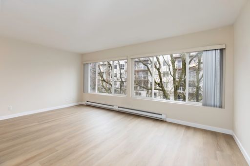 1 MONTH FREE + $500 GIFT CARD! Top Floor Corner 1bd/1ba with Pool in Capitol Hill! – photo 1