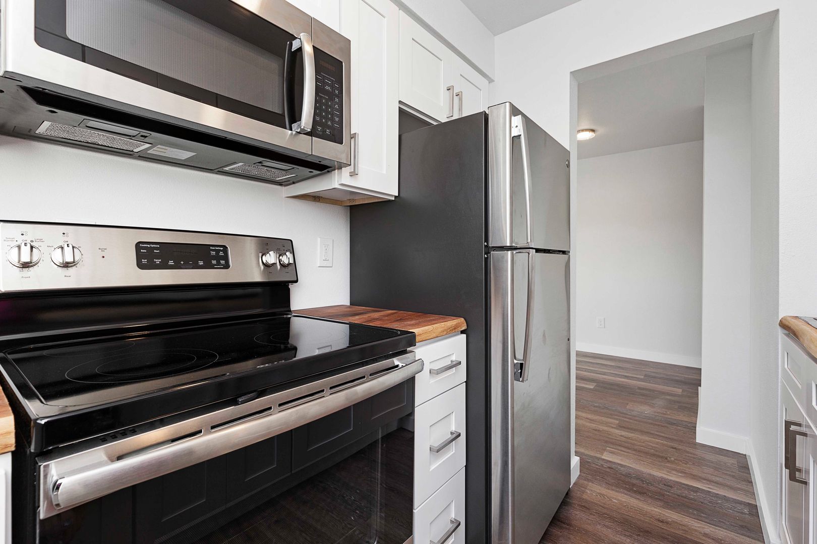 Seattle Apartment: 2531-2541 29th Ave S
