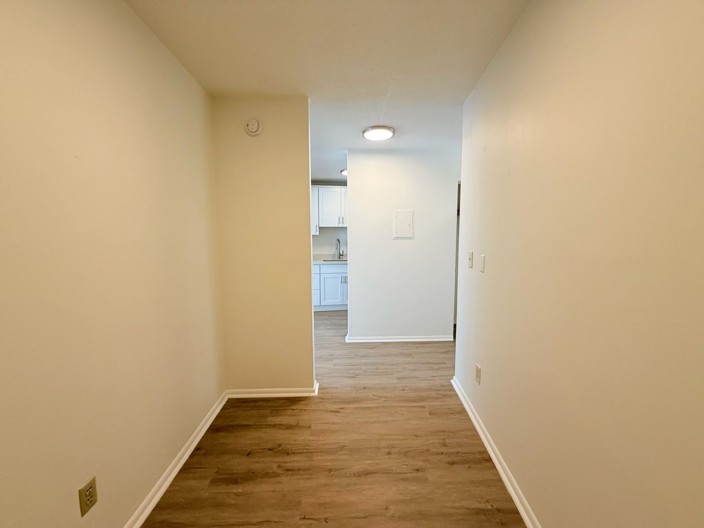 Crescent Apartments 8 of 12