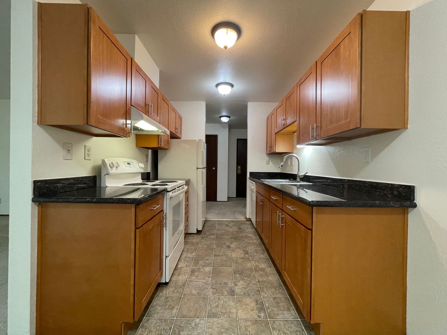 Seattle Apartment: 4733 17th Ave NE