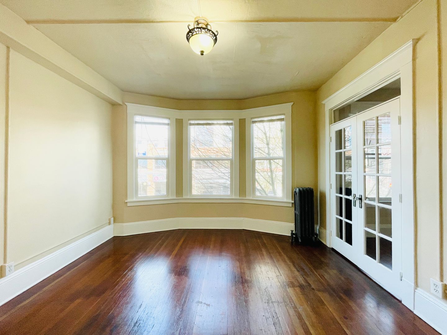 Seattle Apartment: 1019 E Pike St