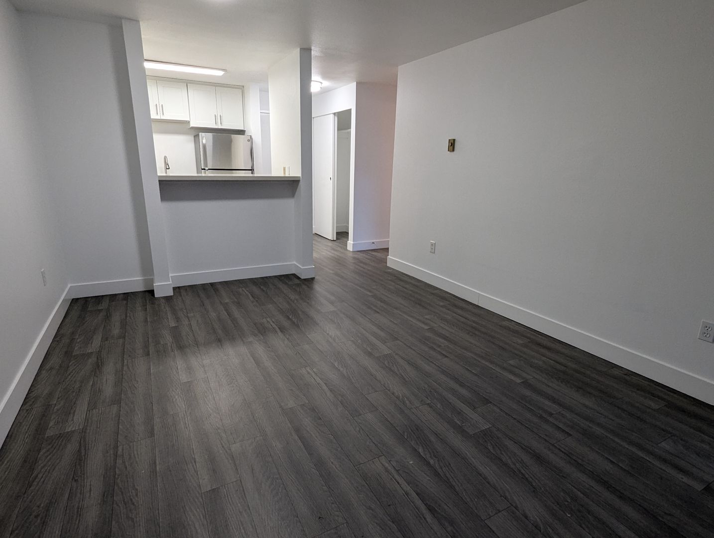 Seattle Apartment: 3022 NE 140th St