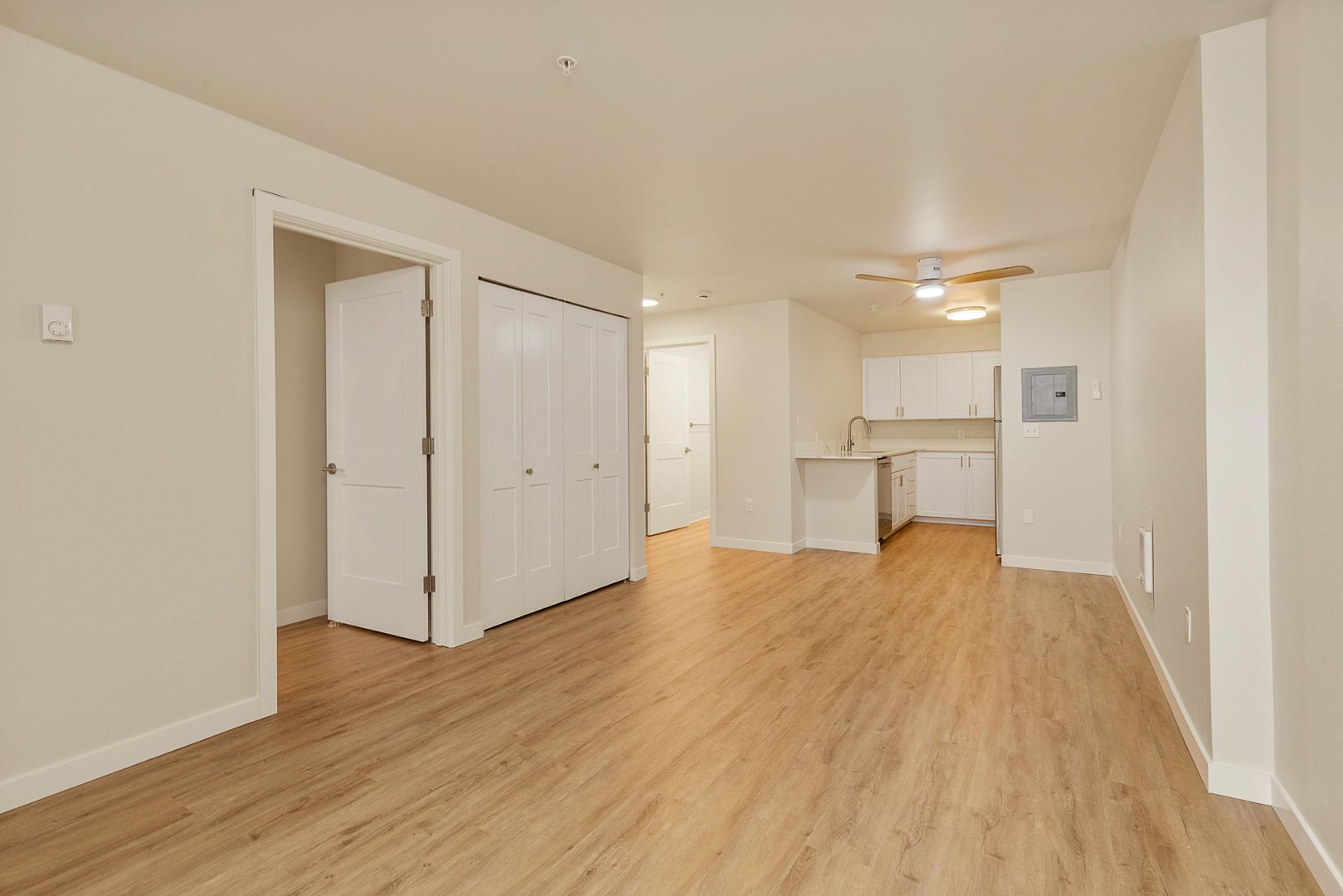 Seattle Apartment: 303 10th Ave