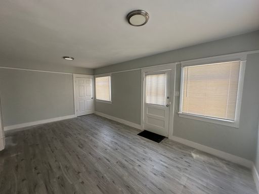 Charming 1 Bed / 1 Bath in the Heart of Long Beach – photo 1