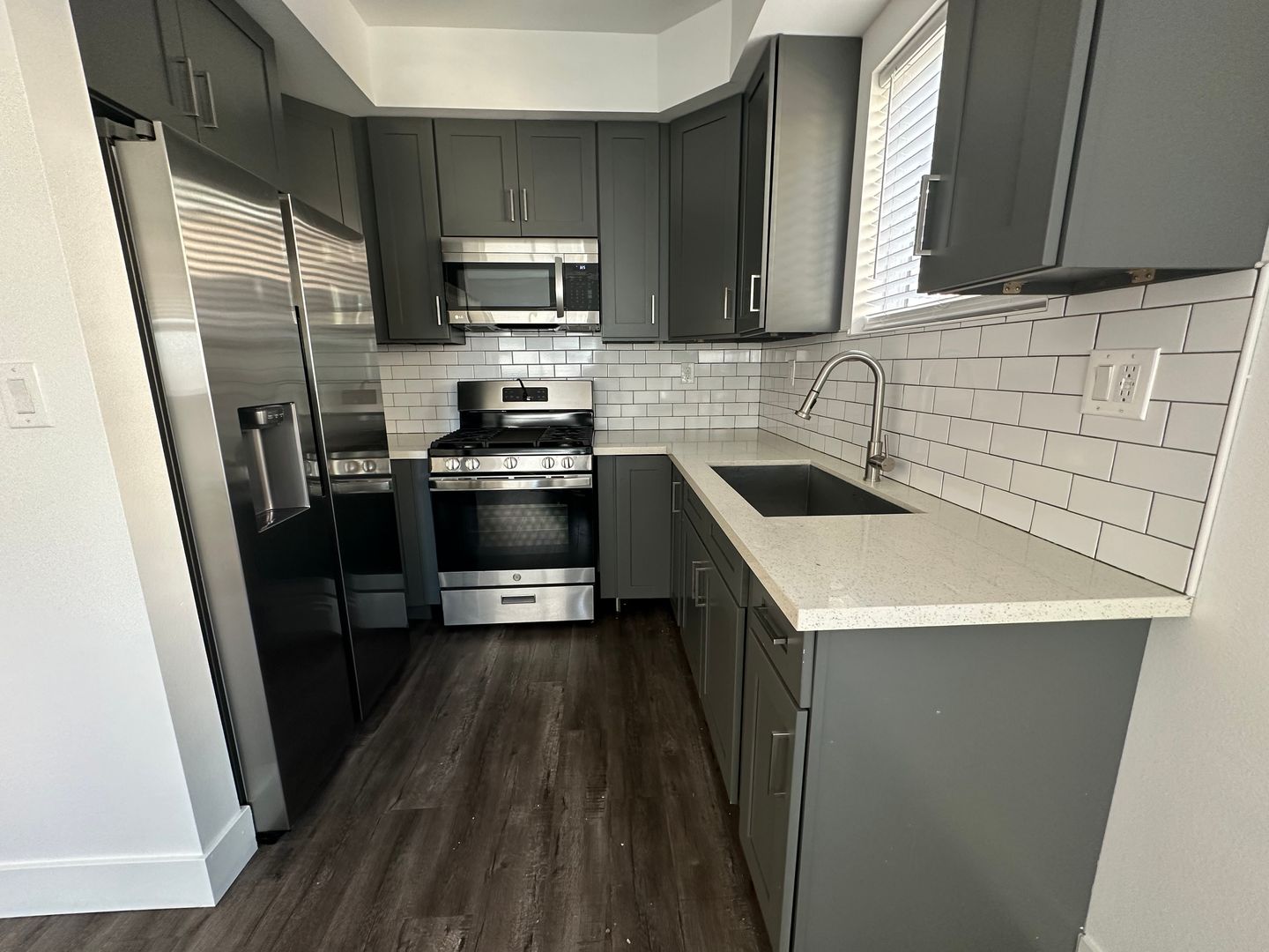 Torrance Apartment: 1623 W 208th St
