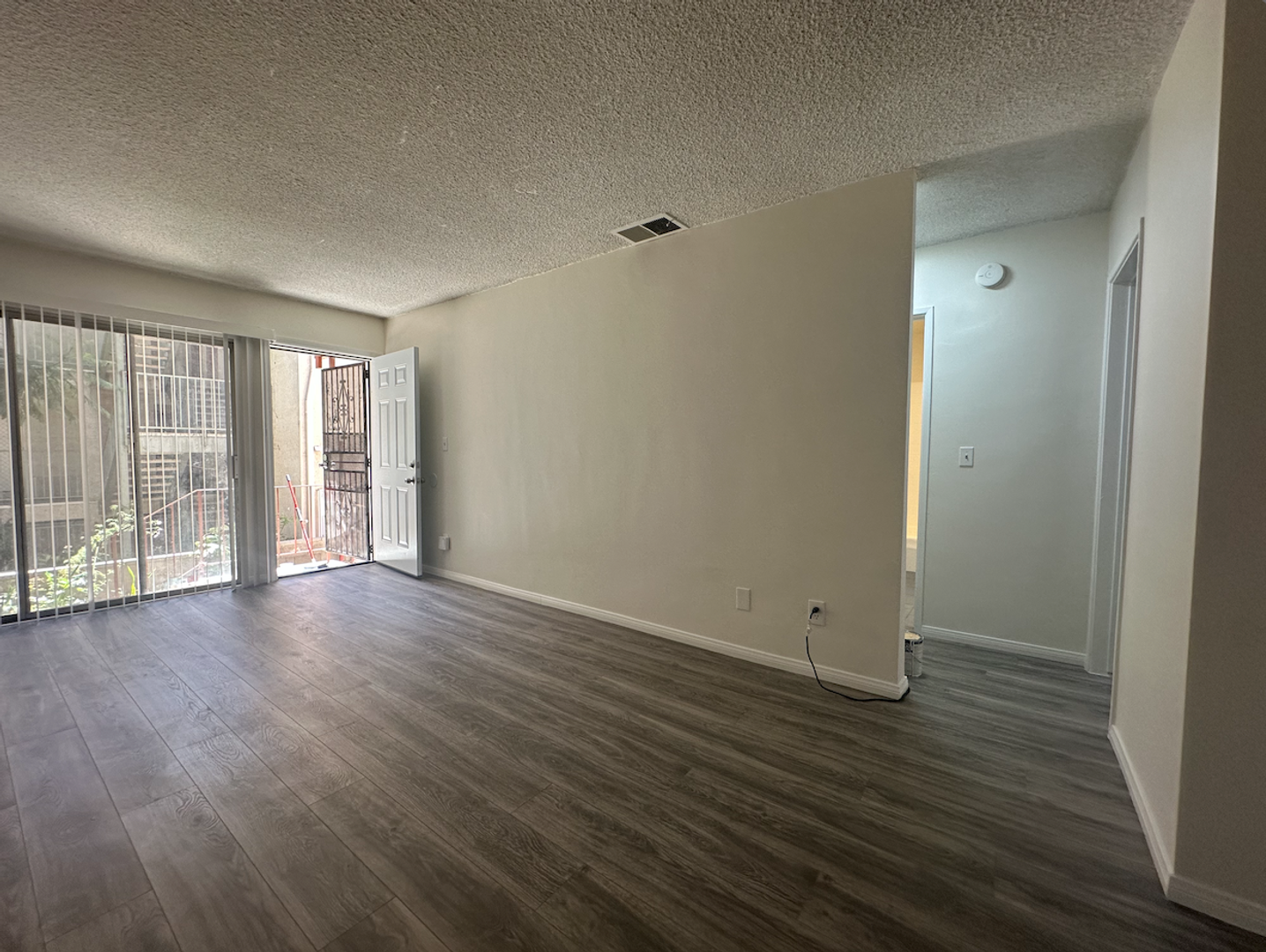 Los Angeles Apartment: 906 N. Beaudry Ave.