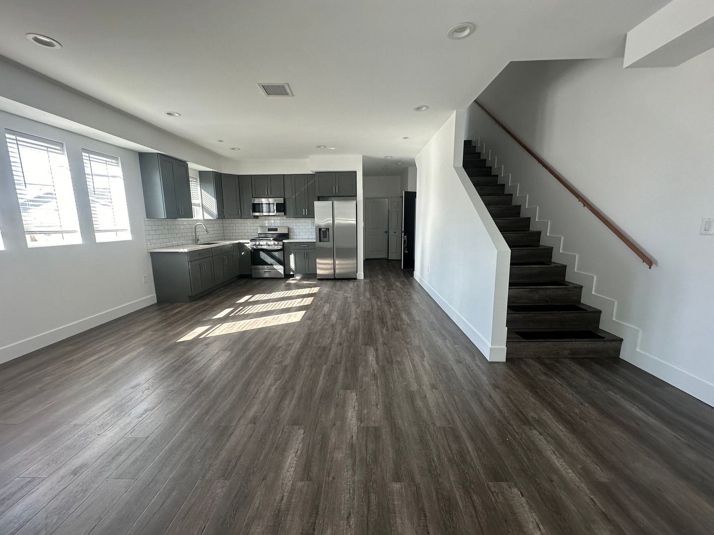 Torrance Apartment: 1623 W 208th St