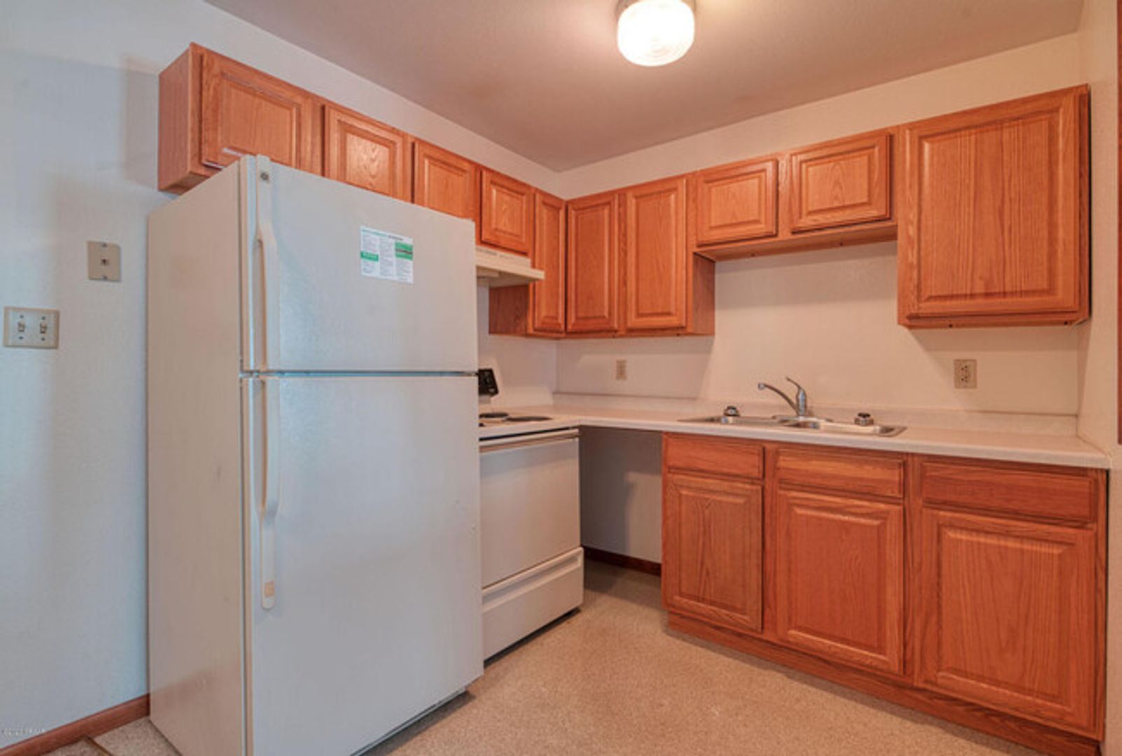 Grand Forks Apartment: 1225 Stanford Rd