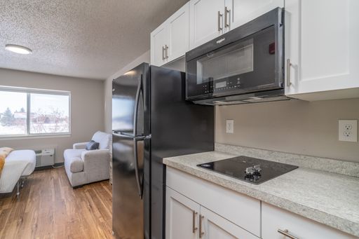 Fully Furnished Studio Apartment! Short-team Leasing Available! ALL utilities included!