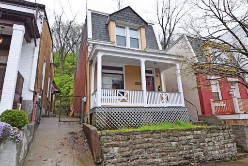 The Best of off campus living! Check out 2144 W. Clifton Ave. – photo 1