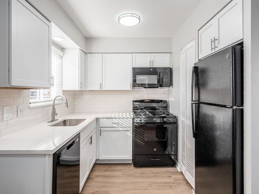 2 Bedroom Apartments Located in Olentangy West Close to OSU and St. Route 315! – photo 1