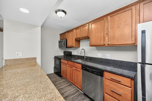Available Fall 2026! Located minutes from Cincinnati Zoo and Botanical Garden! – photo 1