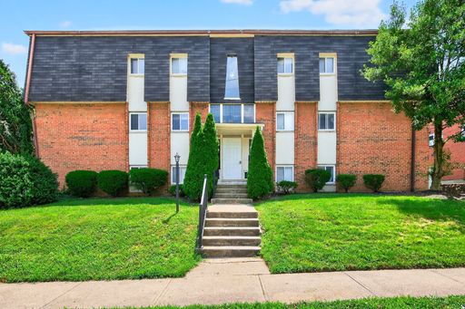 **Lock in your new home with our FANTASTIC ($99) deposit special!** FULLY RENOVATED!! – photo 1