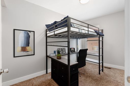 Free Parking Special! Available Fall 2026! 5-Bedroom with Available Parking Located in the University District, on the Corner of Chittenden and High! – photo 1