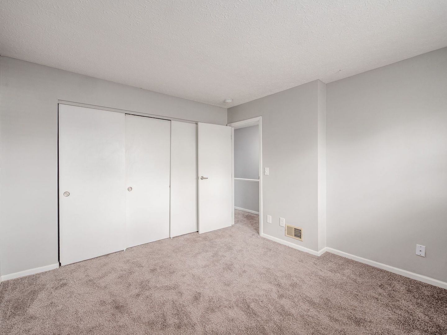 2015 Queensgate Lane Columbus OH 43235 2015-queensgate-lane-columbus-oh-43235