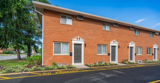 2 Bedroom Townhome Located in Olentangy West Close to OSU and St. Route 315! – photo 1