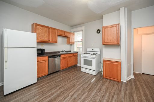 Available Fall 2026- 2535 Vestry Avenue, located in the vibrant city of Cincinnati, OH – photo 1