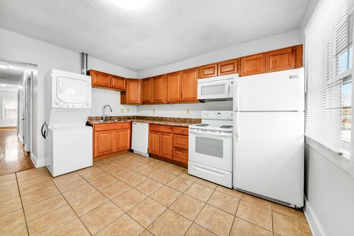 Available Fall 2026! 4-Bedroom with Off-Street Parking Located Near OSU Campus! – photo 1