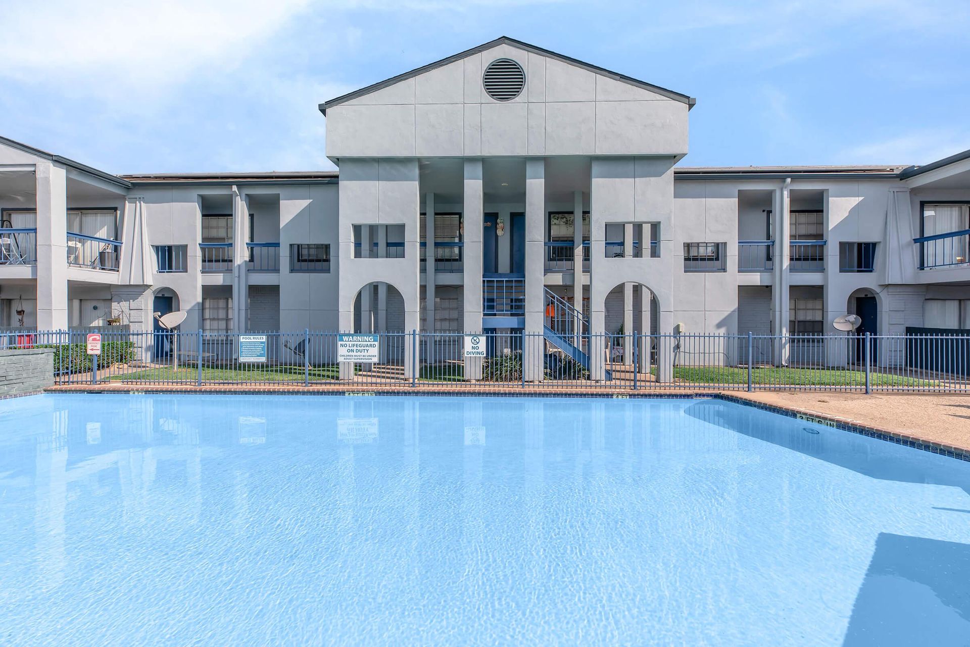 Pelican Reef Apartments 2 of 12