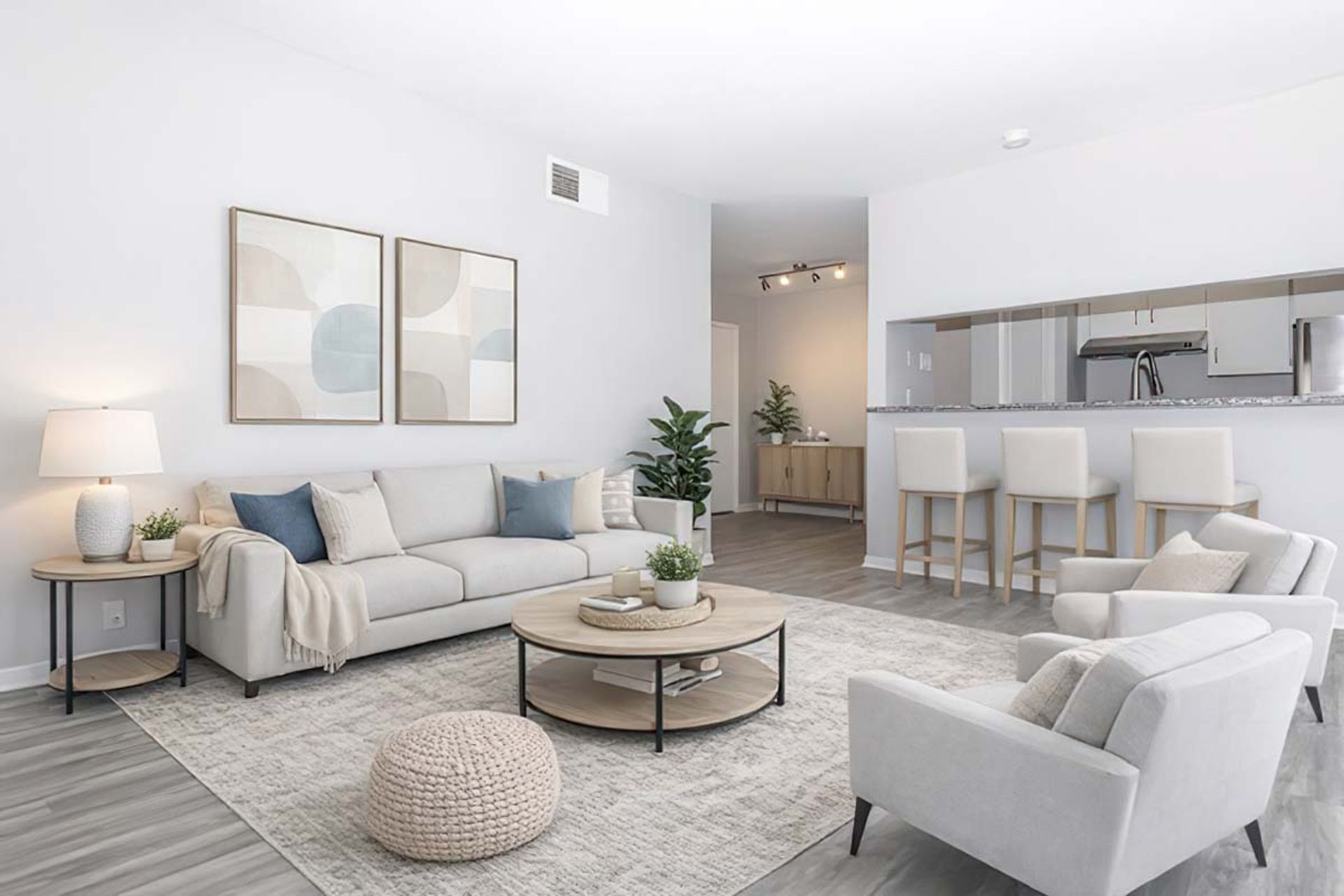 Pelican Reef Apartments 4 of 12