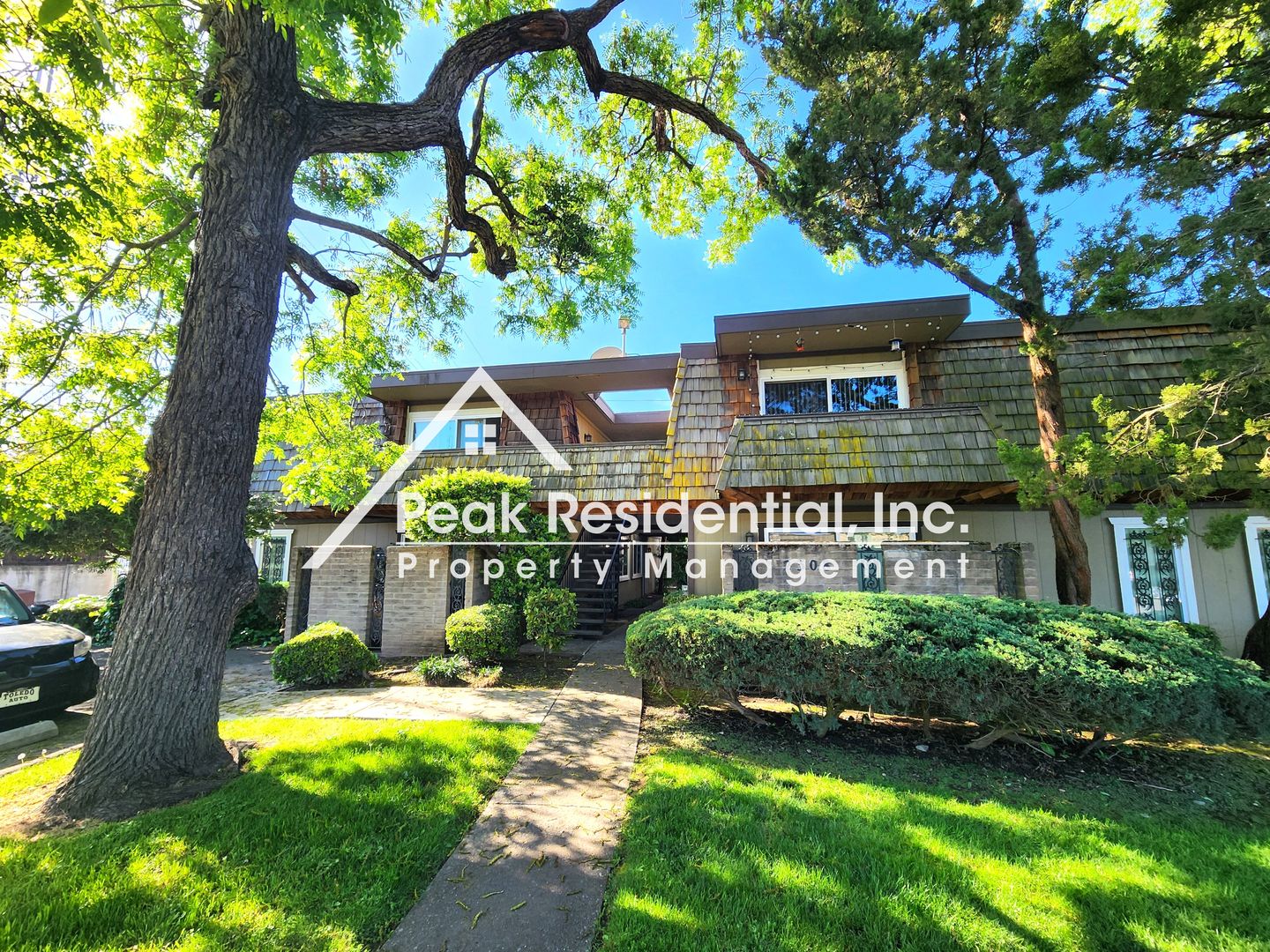 Sacramento Apartment: 2308 Villanova Circle