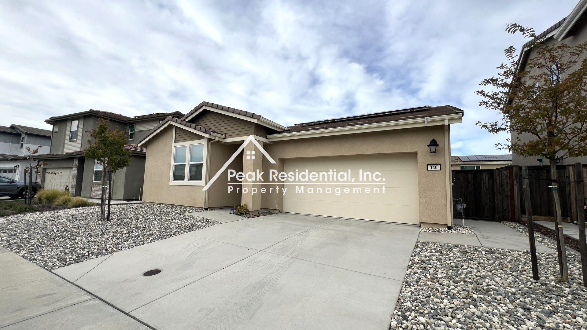 Lincoln House: 140 Tortosa Ct