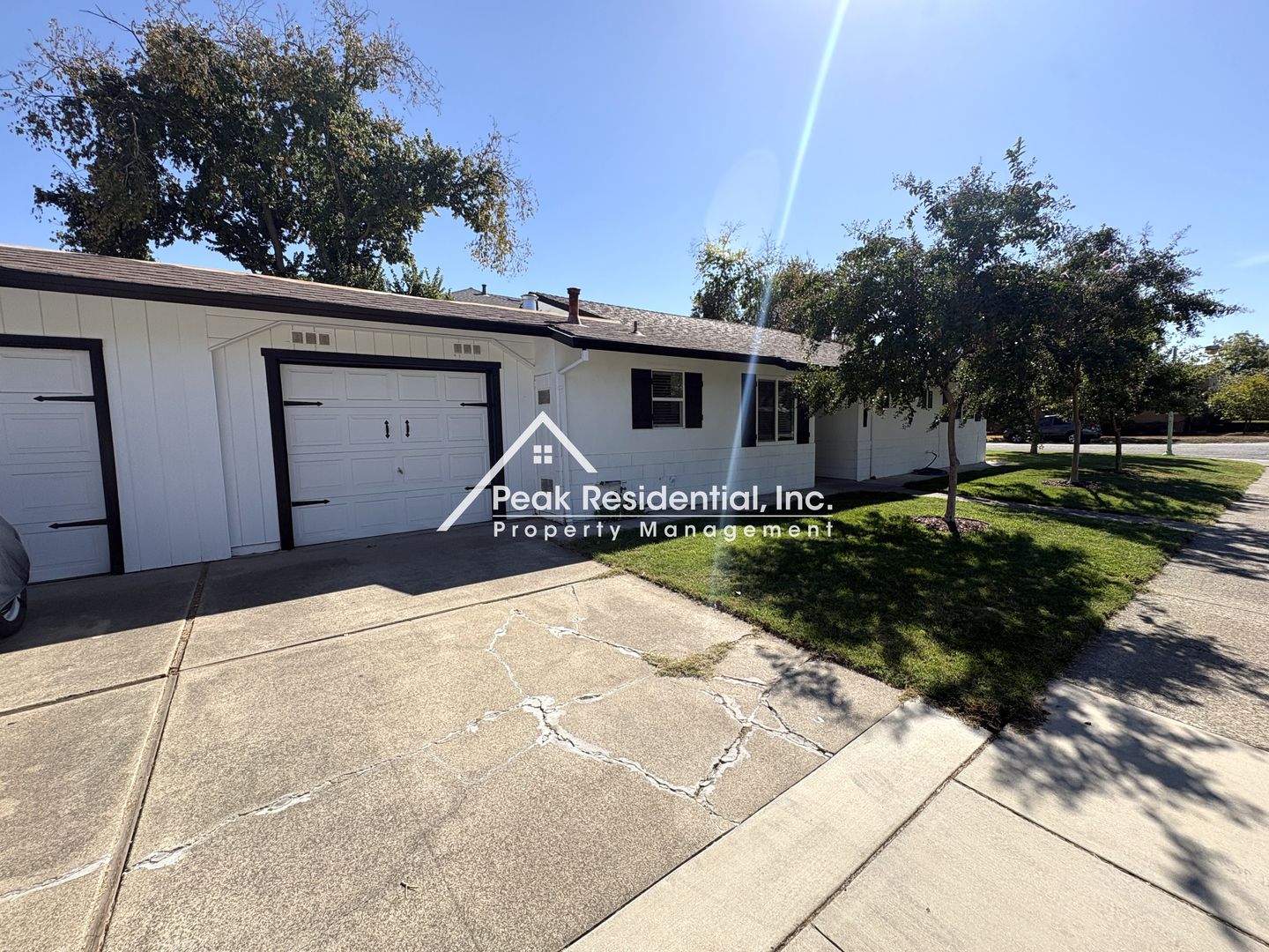 Sacramento House: 4121 Lotus Ave