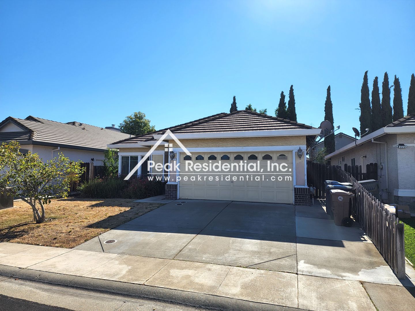 Elk Grove House: 8822 Mesa Brook Way