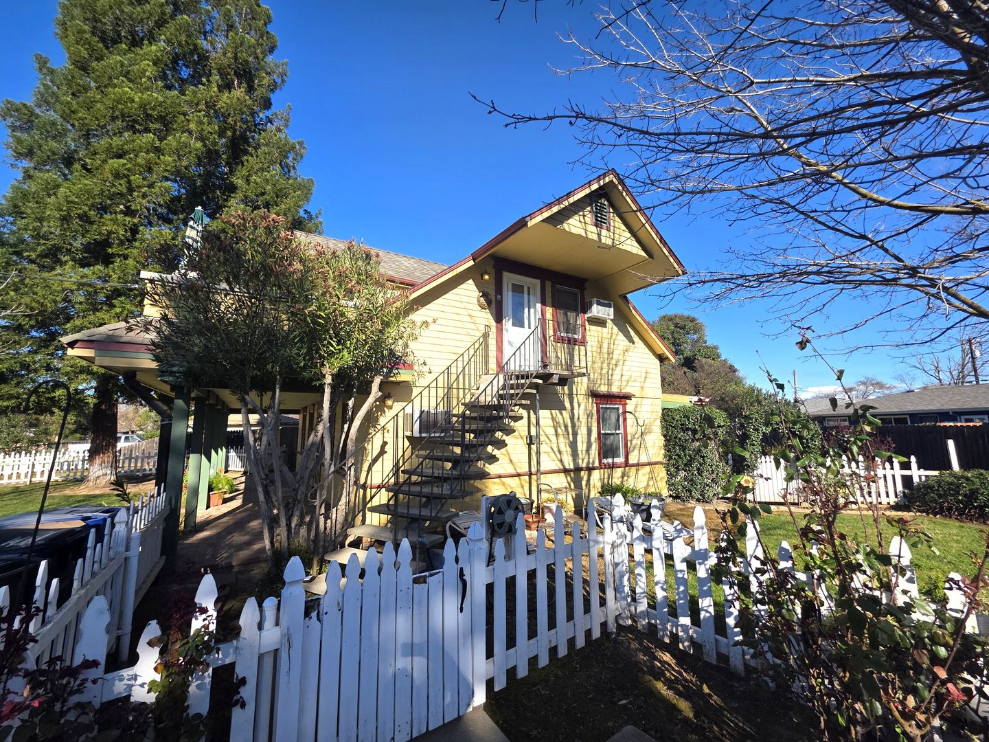 Sacramento House: 2171 Verano St #B