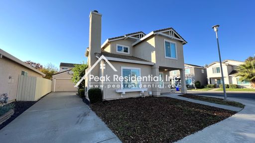 Nice 3bd/2.5ba Elk Grove Home with 2 Car Garage! – photo 1
