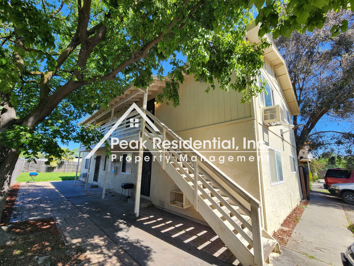 Rio Linda Apartment: 6042 Marysville Blvd