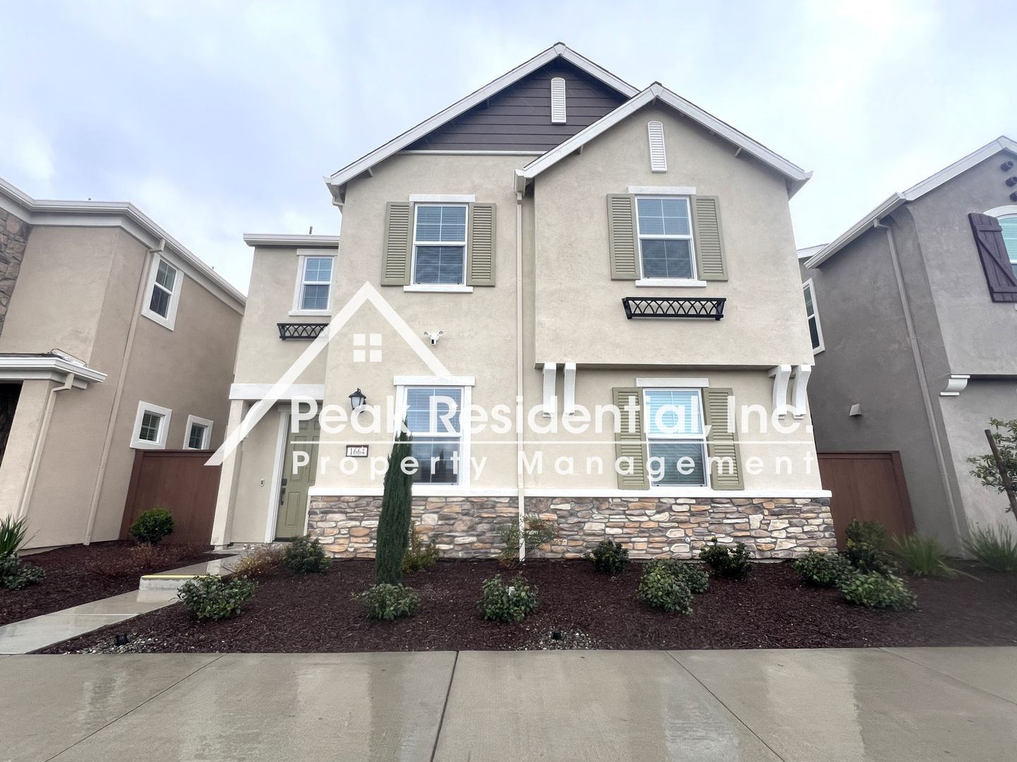 Woodland House: 1664 Matmor Rd