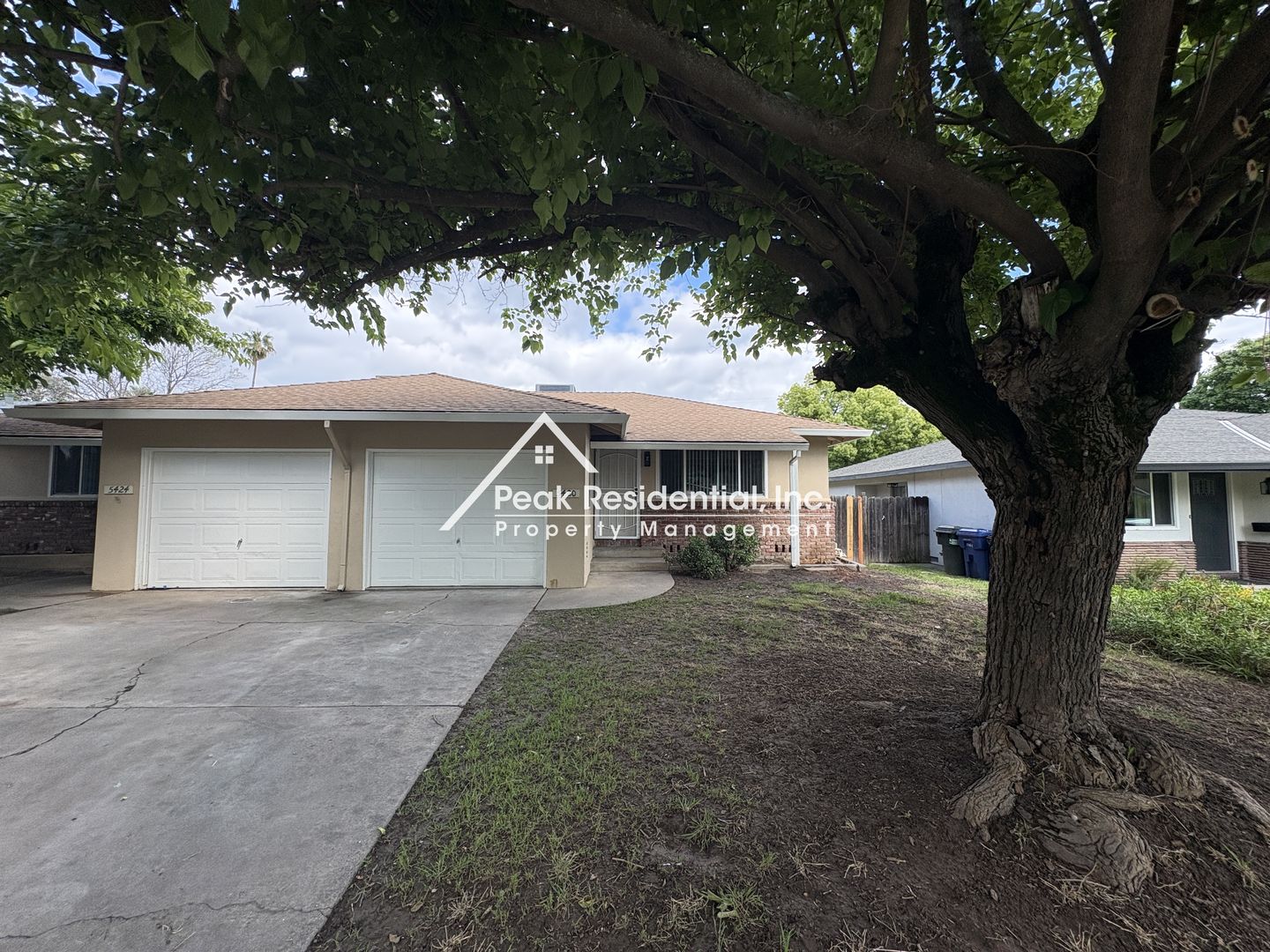 Sacramento House: 5420 Mona Wy
