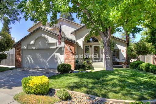 Updated Rocklin 4bd/3ba Home with RV Access! – photo 1
