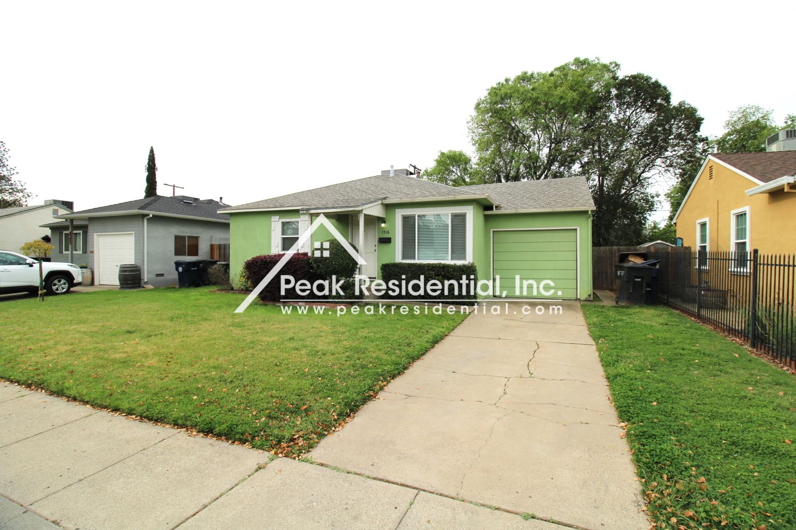 Sacramento House: 1518 Dickson Street