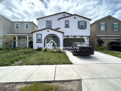 Beautiful 4 bedroom 3.5 bathroom home – photo 1