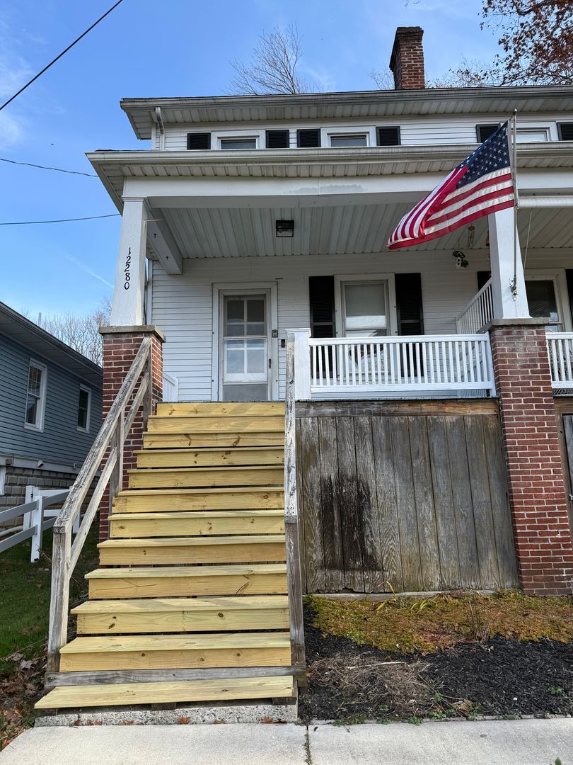 Glen Rock House: 12280 Rail View Ct