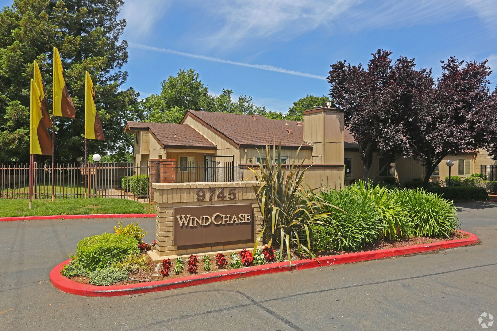 Sacramento Apartment: 9745 Old Placerville Road