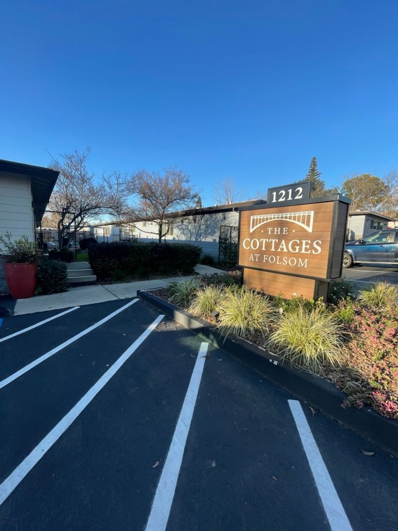 Folsom Apartment: 1212 Bidwell St.