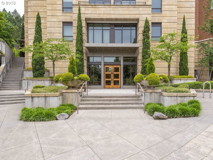 Portland Condo: 2351 NW Westover Road #1204