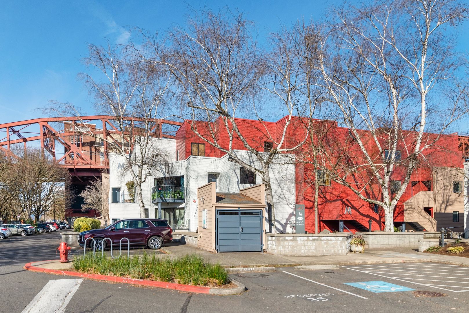 Portland Condo: 1010 NW Naito Parkway M2