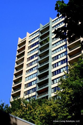Portland Condo: 111 SW Harrison Street, #3G