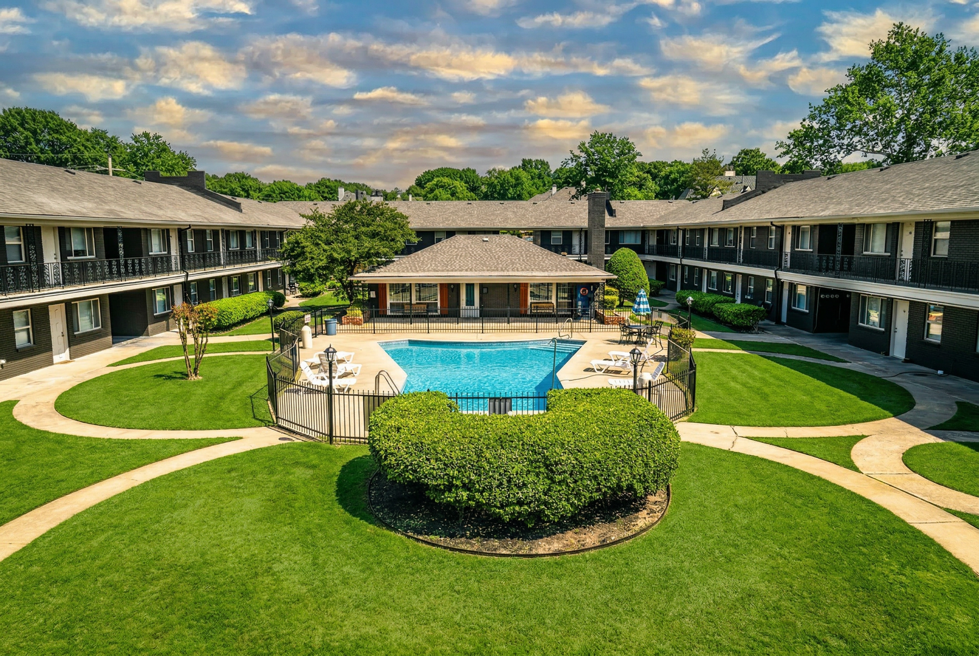 Tulsa Apartment: 6609 S Lewis Ave