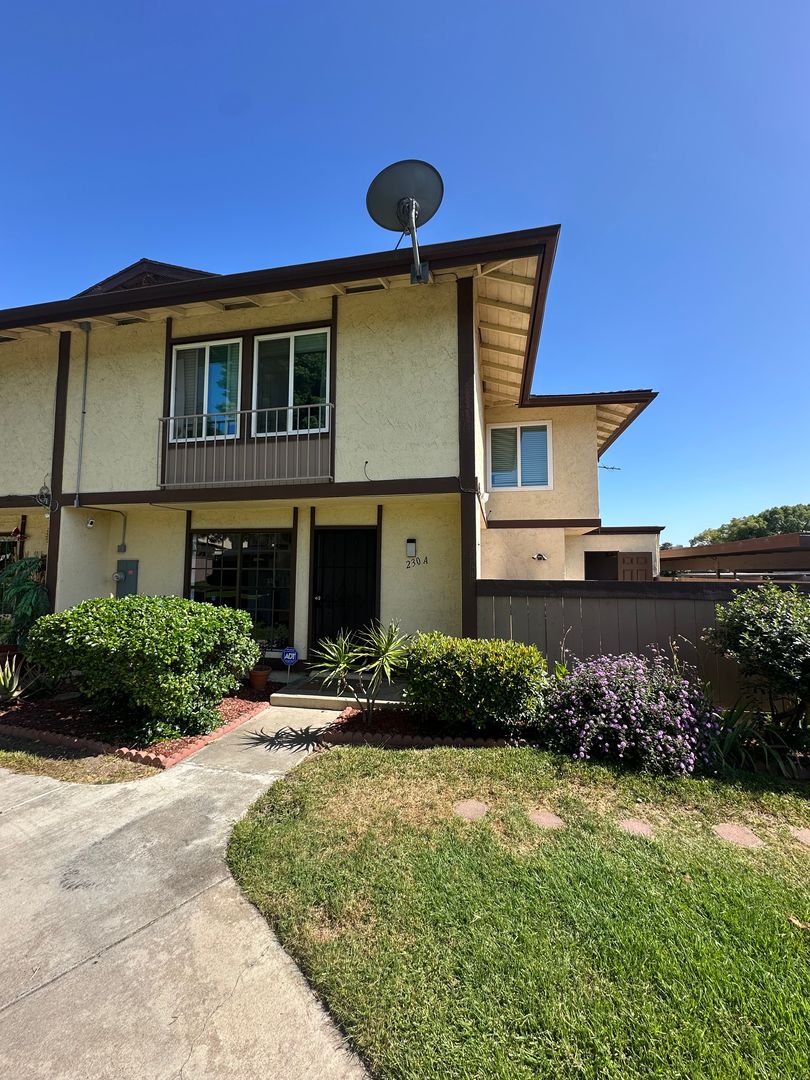 Chula Vista Condo: 230 Regency Ct Unit A